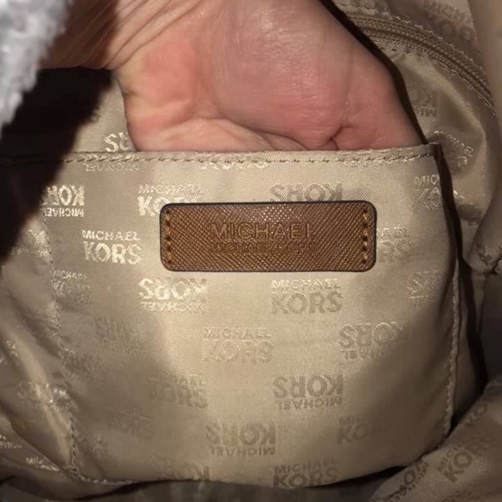 Michael Kors Handbag - Picture 3 of 3